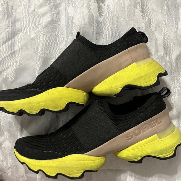 SOREL WOMENS KINETIC IMPACT STRAP SNEAKER SIZE:6 - Picture 7 of 9